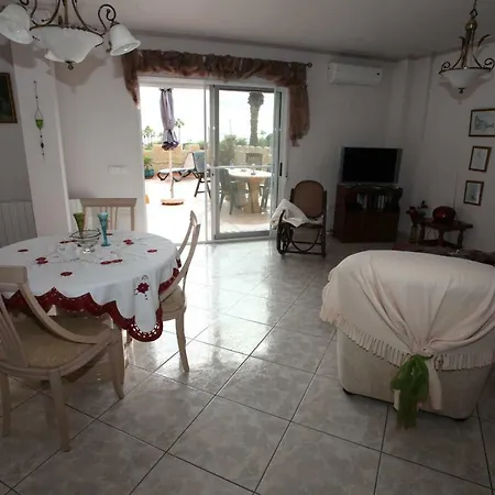 Castillo De Dona Maria Mit Drei Apartamenten Apartment Orihuela
