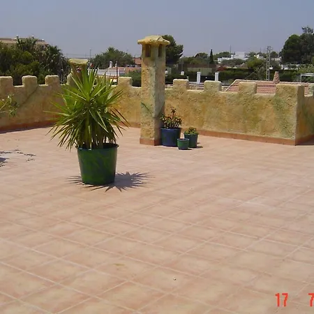 Castillo De Dona Maria Mit Drei Apartamenten Apartment Orihuela
